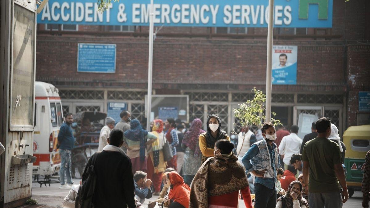 20 दिन से भी कम समय में देश में ओमिक्रॉन के मामले 200 पहुंच गए हैं. (फाइल फोटो-PTI)