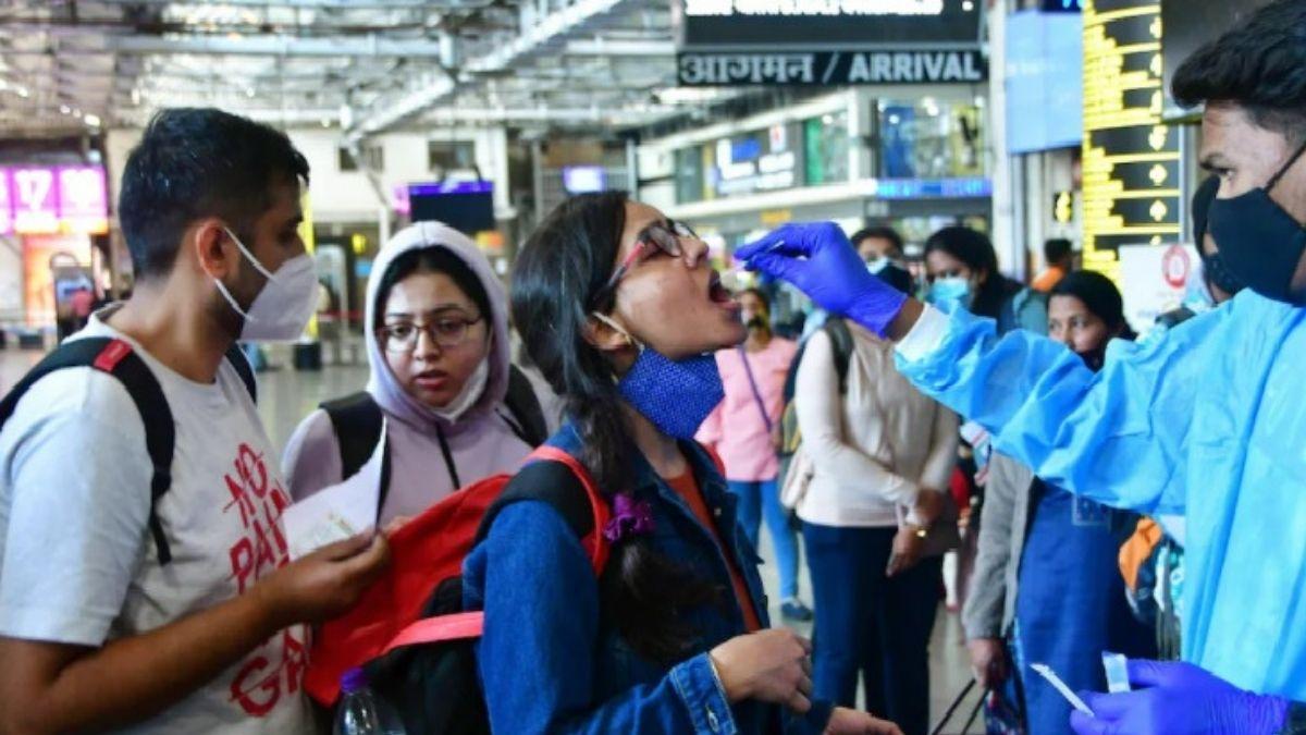 कोविड संक्रमण के कारण हर राज्य में पाबंदियां बढ़ने लगी हैं (सांकेतिक तस्वीर)