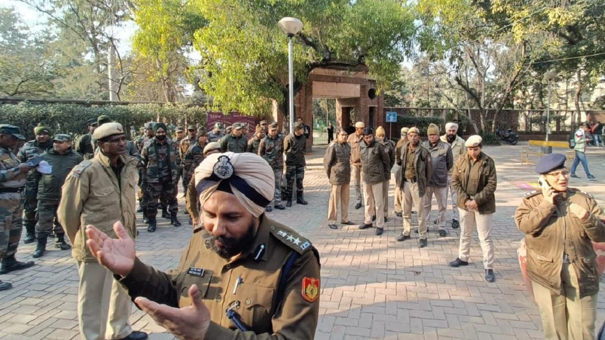 BBC Documentry Ruckus LIVE