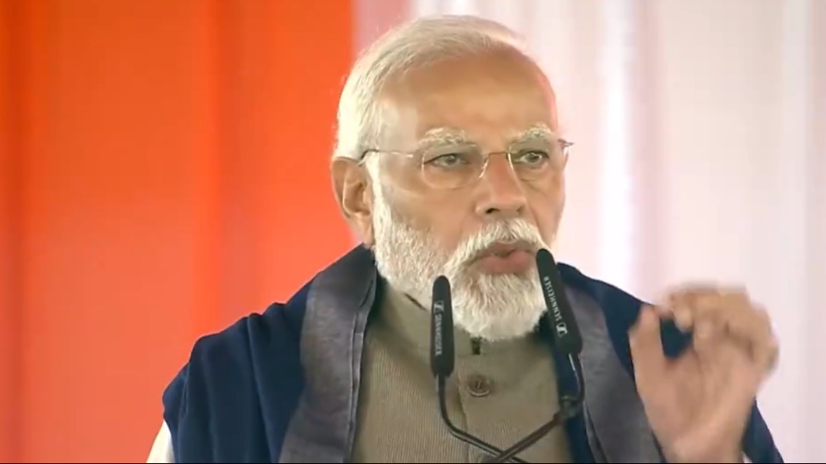 पीएम मोदी ने अयोध्या में रैली को संबोधित किया.