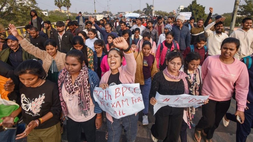BPSC Protest Live: पटना में डटे हैं BPSC अभ्यर्थी, री-एग्जाम की मांग को ...