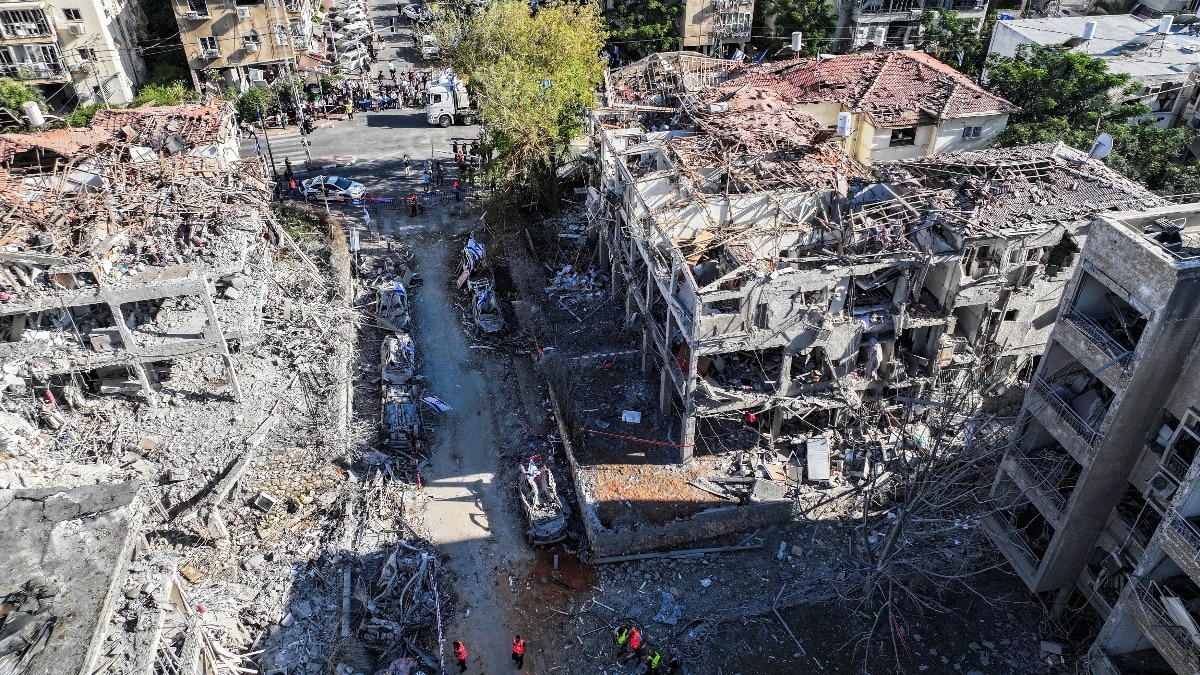 Israel-Iran Conflict LIVE Updates: ईरान-इजरायल में मिसाइल हमलों के बीच ट्रंप ने पुतिन से की बात, बोले-, ‘यह युद्ध खत्म होना चाहिए’ – israel iran conflict live updates latest news benjamin netanyahu ali khamenei power infrastructure military operations ntc