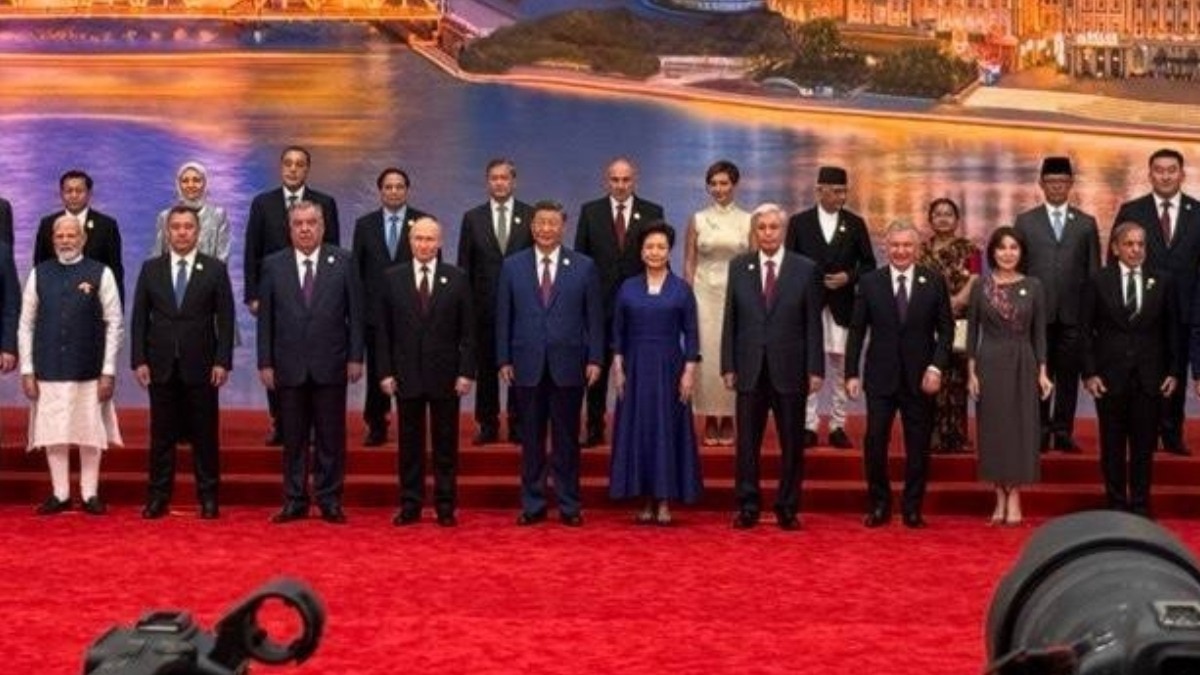 Group photo of SCO leaders