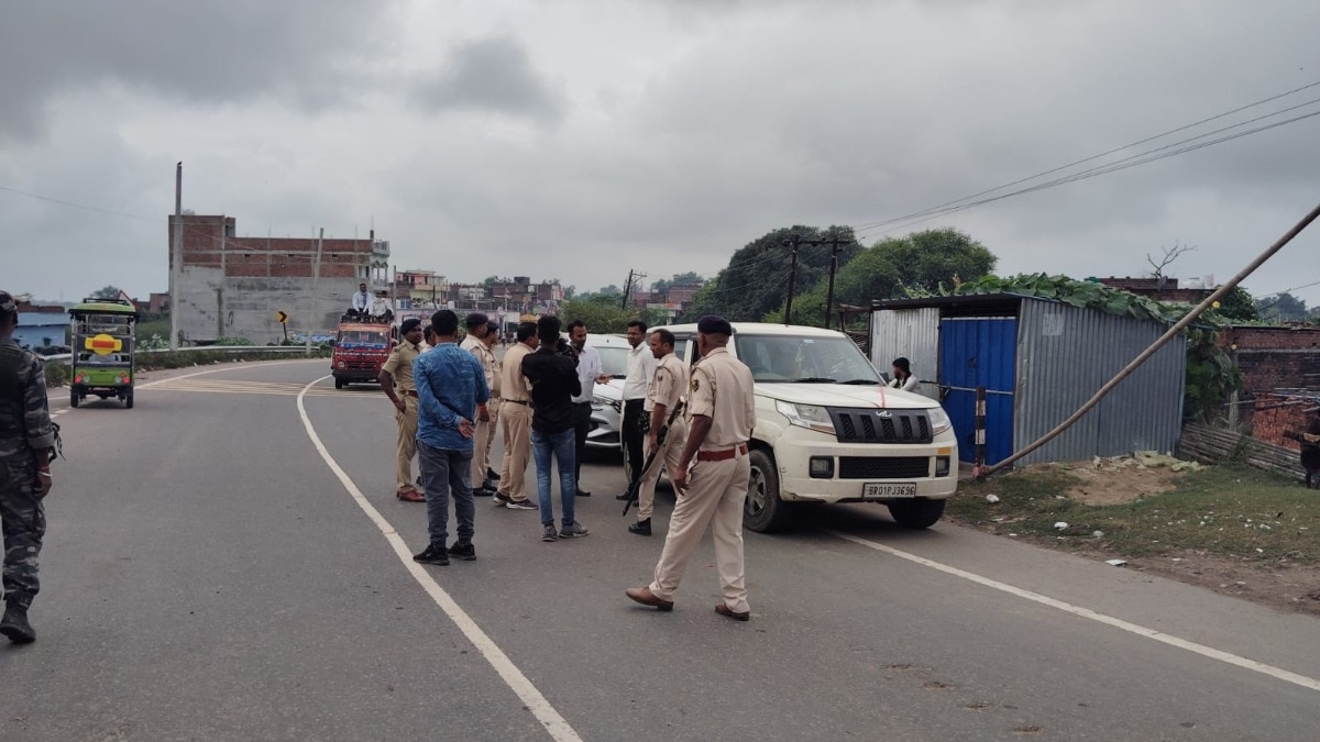 Bihar Election 2025 LIVE: मोकामा के बाद बाढ़ विधानसभा में RJD प्रत्याशी कर्णवीर सिंह की गाड़ियां जब्त, FIR भी दर्ज