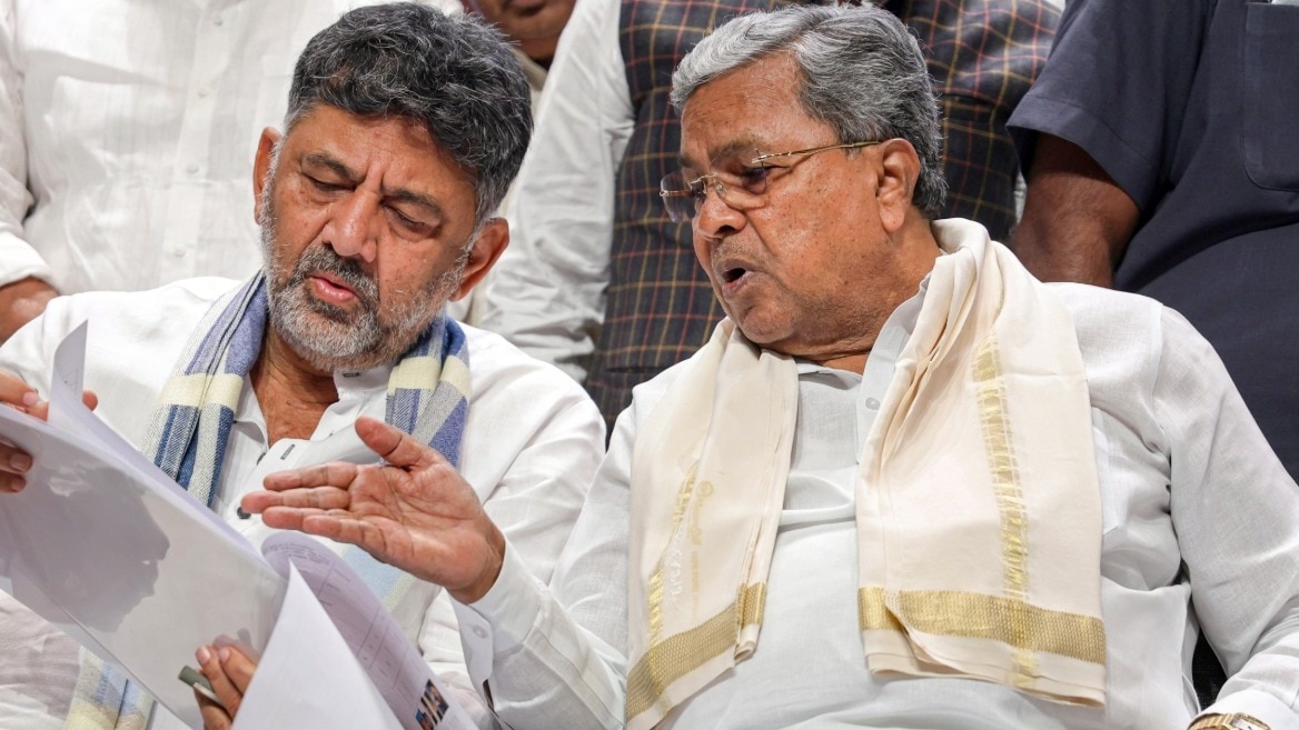 कर्नाटक सीएम सिद्धारमैया और डिप्टी सीएम शिवकुमार की कल ब्रेकफास्ट मीटिंग (Photo: PTI)