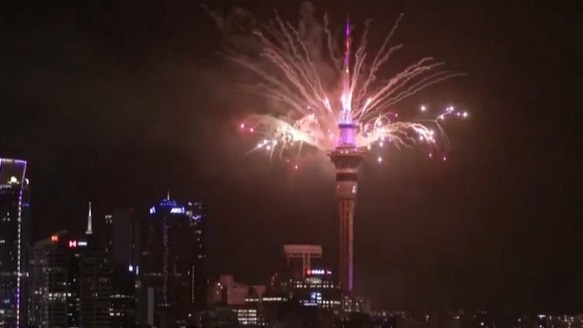 दुनियाभर में नए साल का इंतजार (Photo: AP)