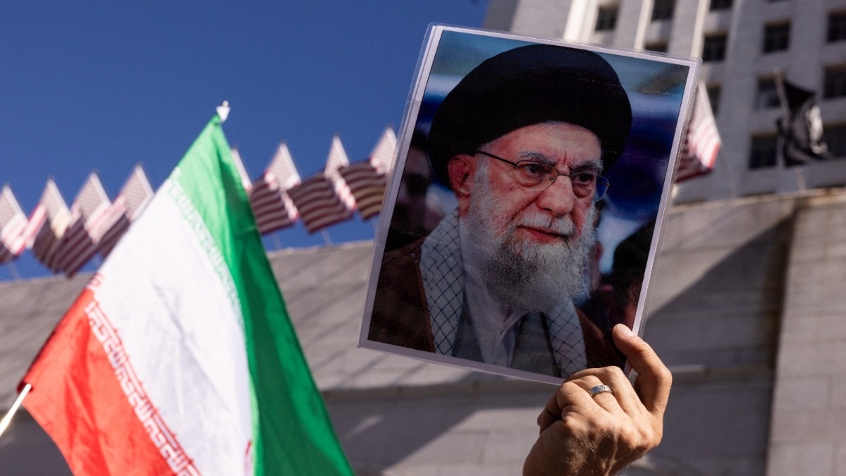 ईरानी मीडिया ने खामेनेई की मौत की पुष्टि की है.