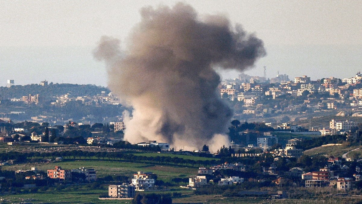 लेबनान बॉर्डर पर पहुंची इजरायली सेना 