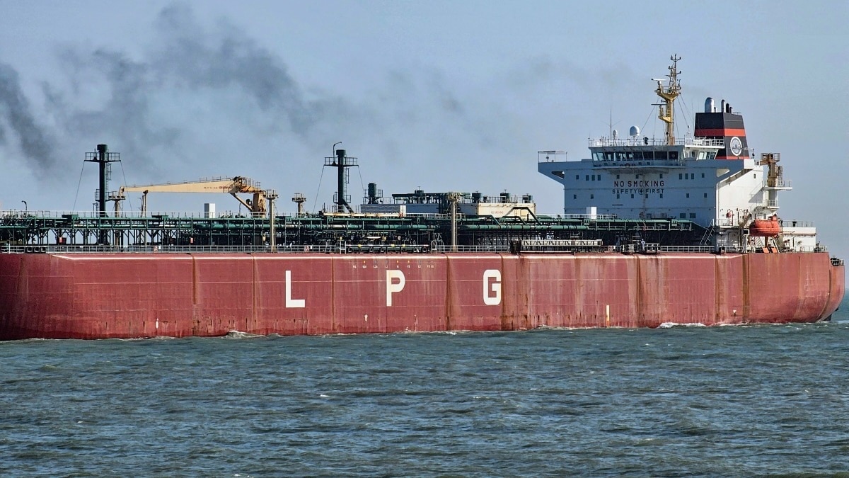  होर्मुज में भारतीय जहाजों को वापस लौटना पड़ा (Photo: Representational/ PTI)