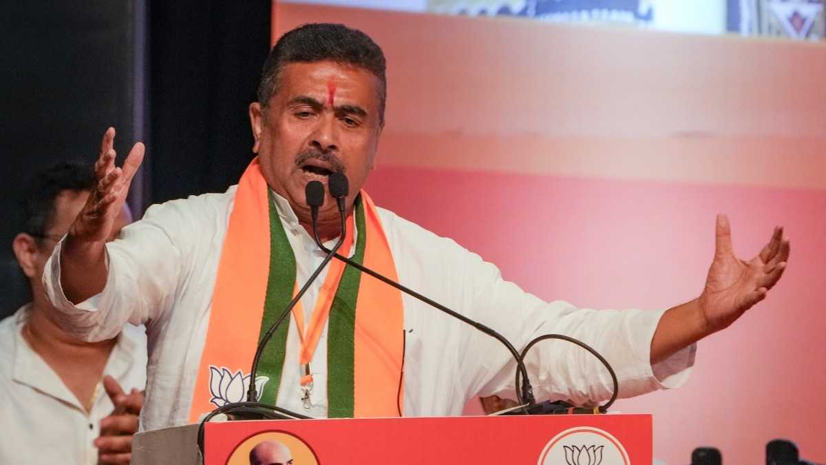 शुभैंदु अधिकारी ने CM पद की शपथ ली. (Photo- PTI)