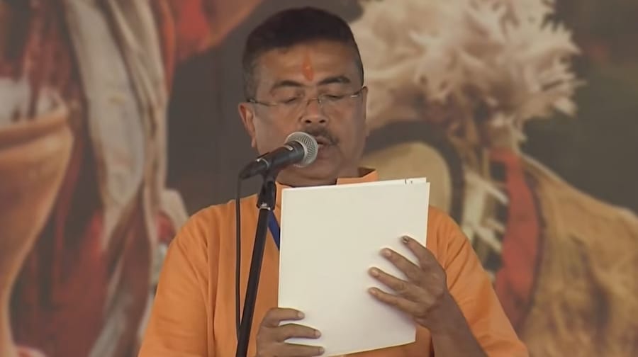 West Bengal CM Oath Ceremony Live: शुभेंदु अधिकारी बने बंगाल के नए मुख्यमंत्री, PM मोदी की मौजूदगी में ली शपथ - Bengal CM Oath Ceremony Live updates suvendu adhikari kolkata bjp pm
