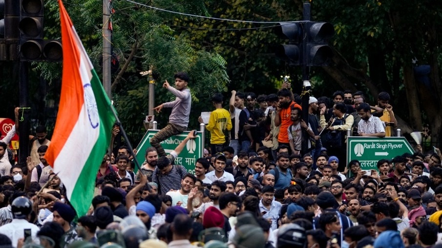 कॉकरोच जनता पार्टी आज संसद 'चलो मार्च' पार्ट-2 का ऐलान कर सकती है. (PTI photo)