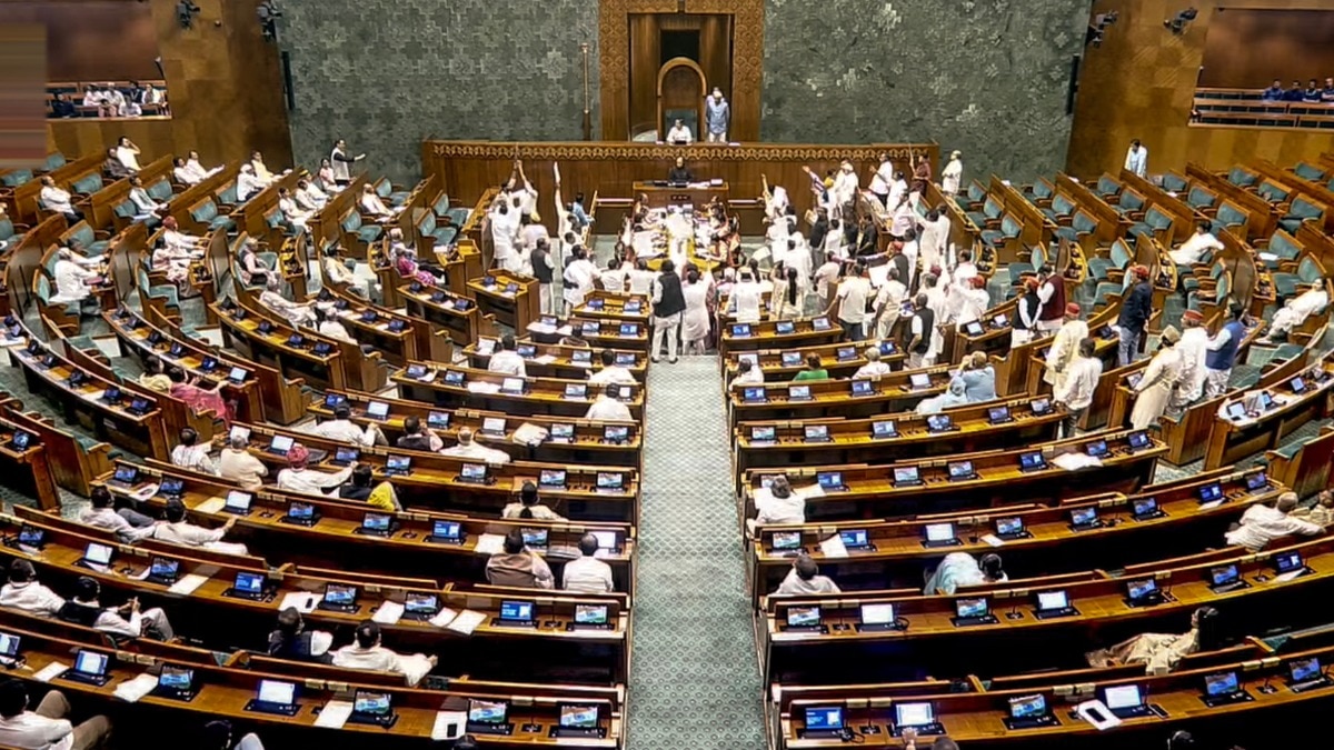 सरकार छात्रों के मुद्दे पर चर्चा के बाद राम मंदिर चढ़ावे पर बहस को तैयार (Photo: PTI)