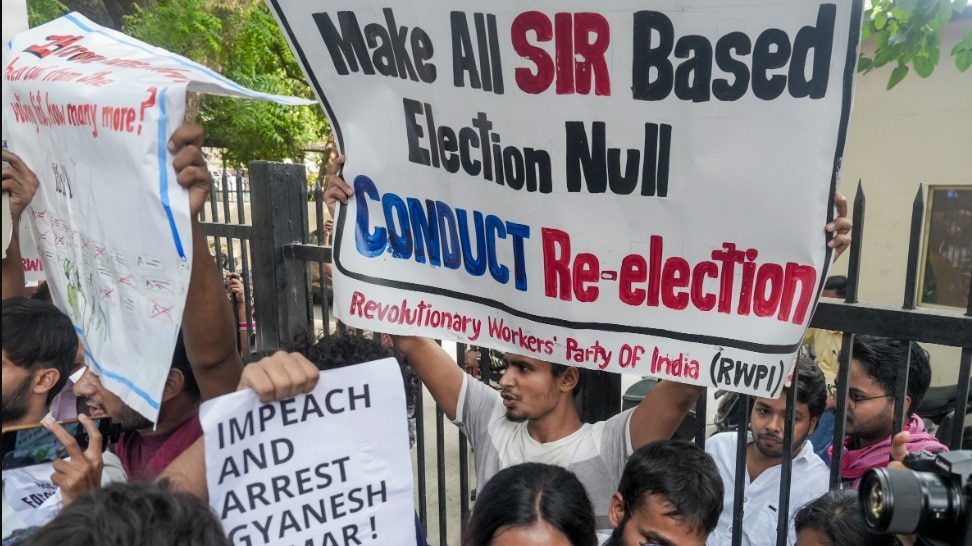 Jantar Mantar Protest against EC, SIR, Live Updates