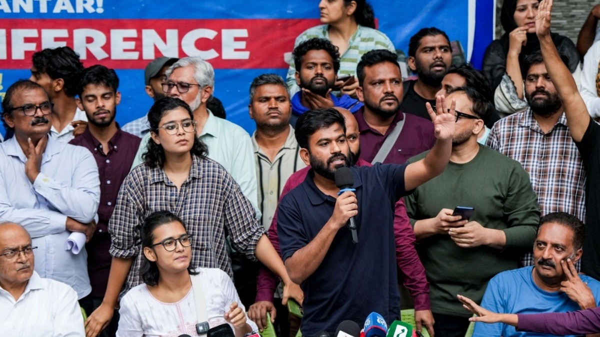 अभिजीत दिपके की आज SEM कोर्ट में पेशी (Photo: PTI)