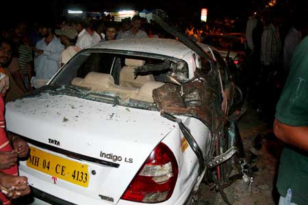 आतंकवादियों के धमाकों से दहली मुंबई