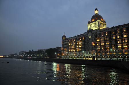 फिर से मेहमानों के लिए खुला ताज