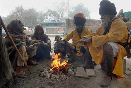 ठंड की चपेट में उत्तर भारत