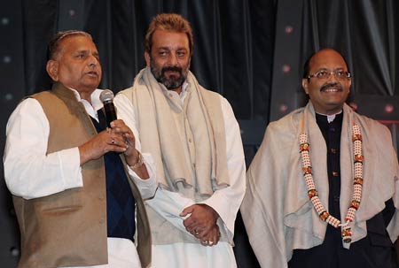 नए किरदार में संजय दत्त