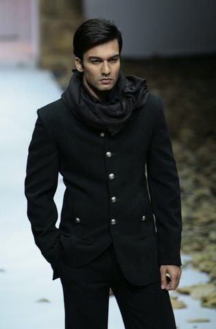 दिल्‍ली में बिखरा फैशन का जलवा