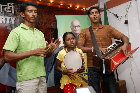 संजय दत्त के मसले पर भाजपा की प्रेस वार्ता