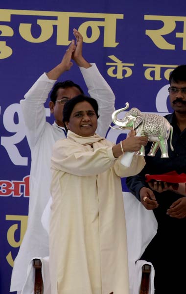 मायावती ने की जयपुर में रैली