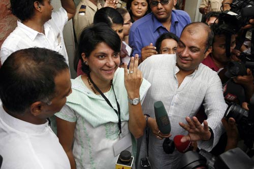 देशभक्ति के रोल में बॉलीवुड के सितारे