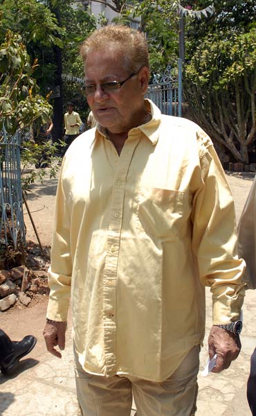 देशभक्ति के रोल में बॉलीवुड के सितारे