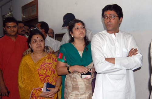 देशभक्ति के रोल में बॉलीवुड के सितारे