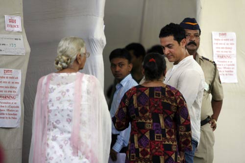 देशभक्ति के रोल में बॉलीवुड के सितारे