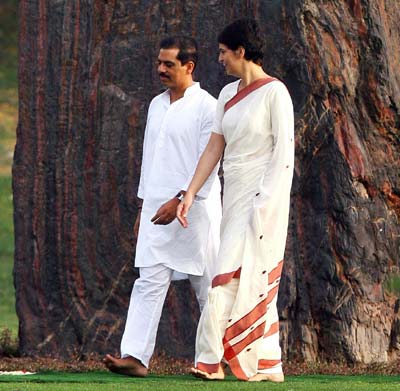 पूर्व प्रधानमंत्री राजीव गांधी की 18वीं पुण्‍यतिथि