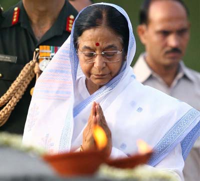 पूर्व प्रधानमंत्री राजीव गांधी की 18वीं पुण्‍यतिथि