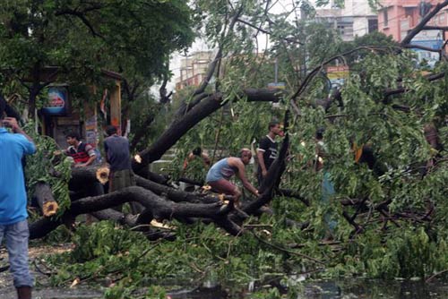 काश! न आया होता 'आएला'