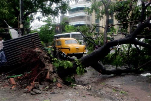 काश! न आया होता 'आएला'