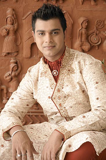 राखी सावंत के 16 दीवाने