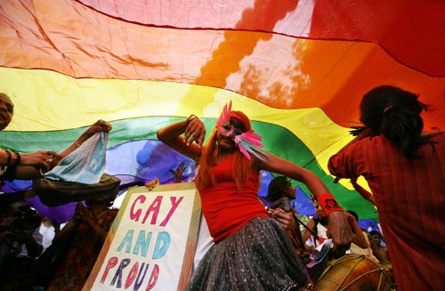 समलैंगिकता पर कोर्ट का ऐतिहासिक फैसला