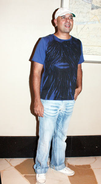 'कमबख्‍त इश्‍क' की कामयाबी पर जश्‍न