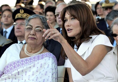 पेरिस में बास्‍टाइल डे परेड