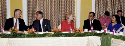 भारत दौरे पर हिलेरी क्लिंटन