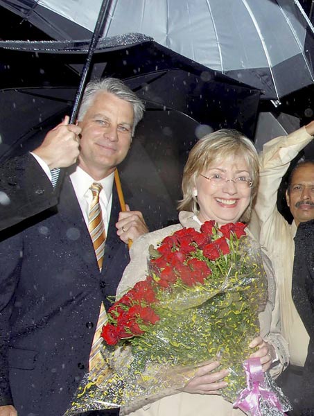 भारत दौरे पर हिलेरी क्लिंटन