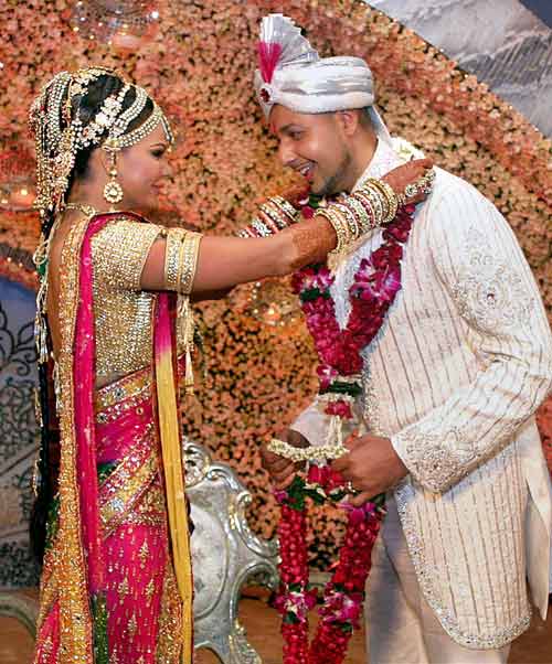 आखिरकार ईलेश की हुई राखी