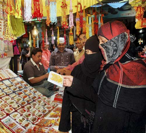 लो आया राखी का त्‍योहार