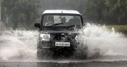 बारिश में नाच उठा दिल्‍लीवासियों का मन-मयूर