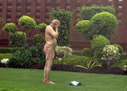 बारिश में नाच उठा दिल्‍लीवासियों का मन-मयूर