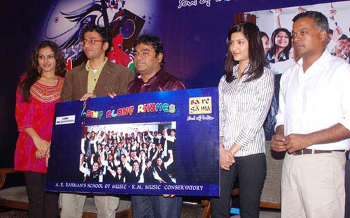 रिलीज हुई ऊह ला ला ला ऑडियो एलबम