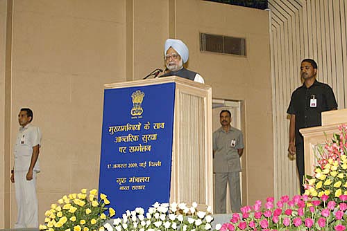 दिल्‍ली में मुख्‍यमंत्रियों का सम्‍मेलन