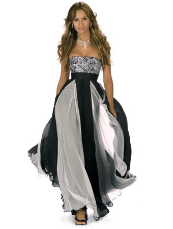 इवनिंग गाउन में मिस यूनिवर्स