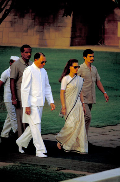 दूरदर्शी प्रधानमंत्री थे राजीव गांधी