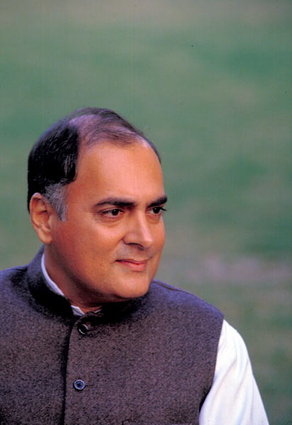 दूरदर्शी प्रधानमंत्री थे राजीव गांधी