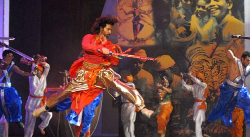 राजीव गांधी अवार्ड से खिले चेहरे